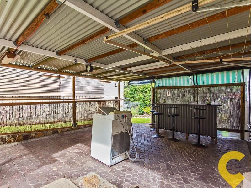 8 Rainbow Street, Sandgate QLD 4017