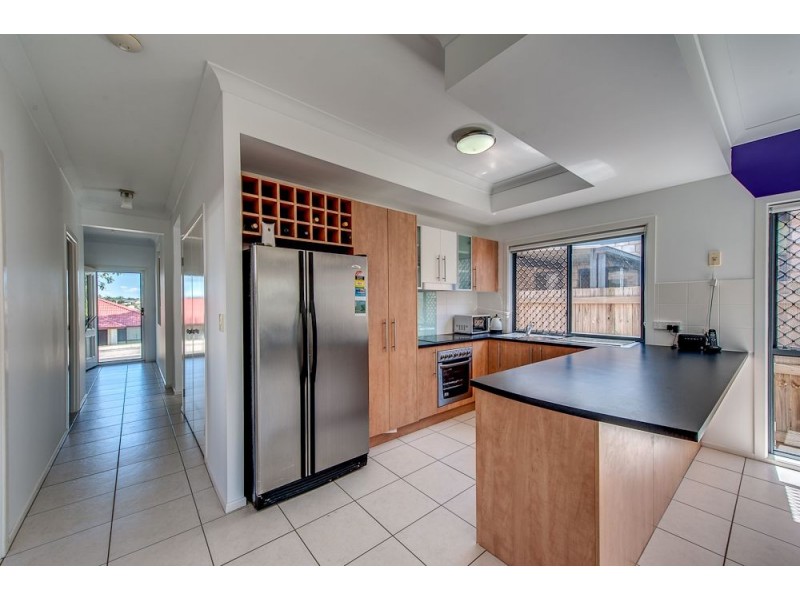 30 Swallowtail Crescent, Springfield Lakes QLD 4300