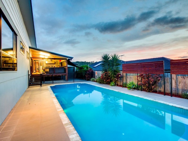 9 Gloucester St, Waterford QLD 4133