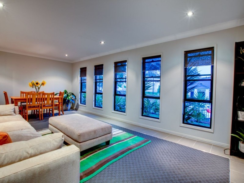 9 Gloucester St, Waterford QLD 4133