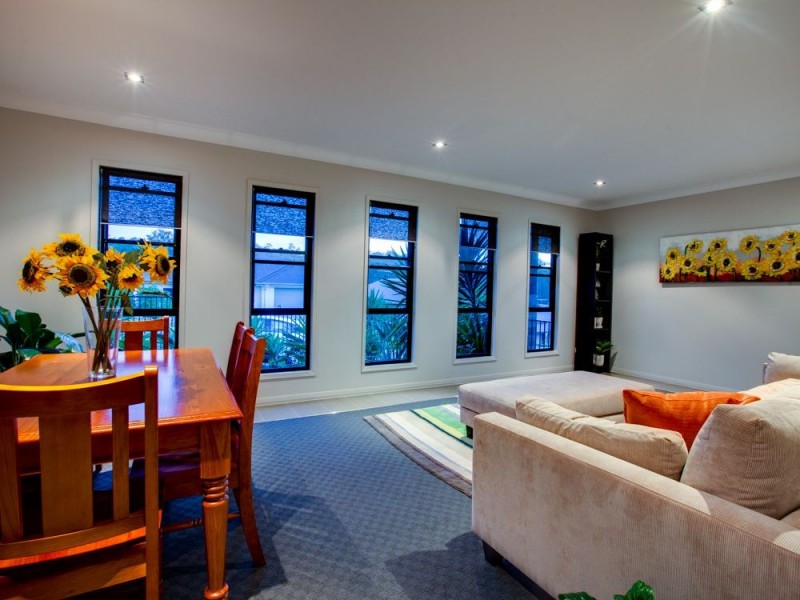 9 Gloucester St, Waterford QLD 4133