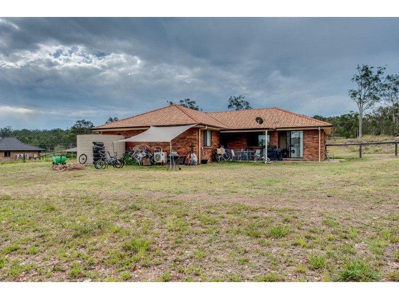 5 Mountain View Drive, Adare QLD 4343