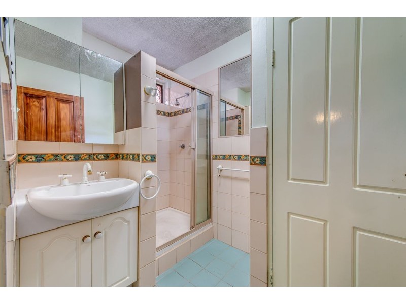 2/63 Northcote Street, East Brisbane QLD 4169