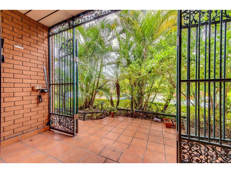 2/63 Northcote Street, East Brisbane QLD 4169