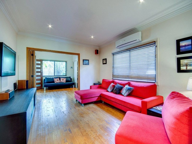 164 Waterworks Rd, Ashgrove QLD 4060