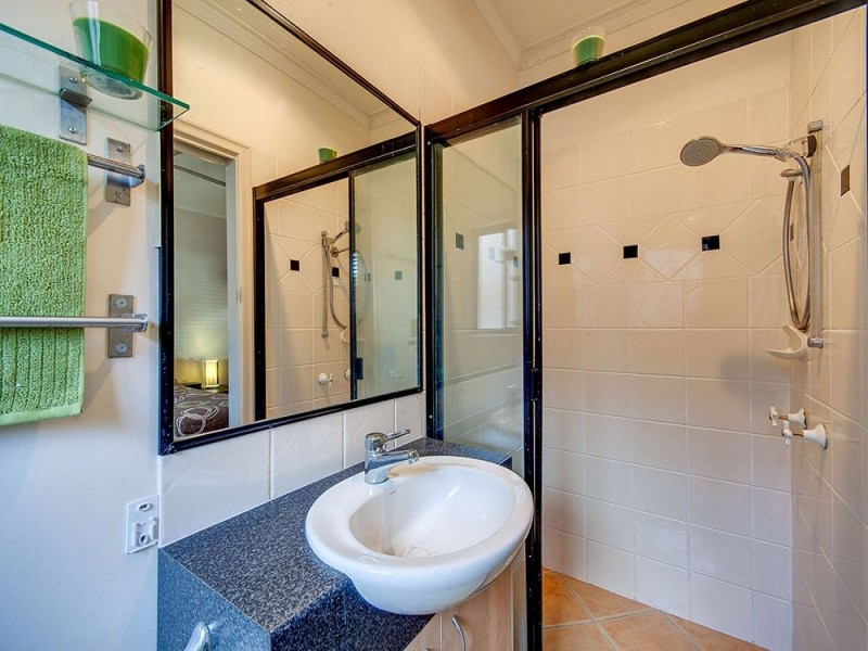 164 Waterworks Rd, Ashgrove QLD 4060