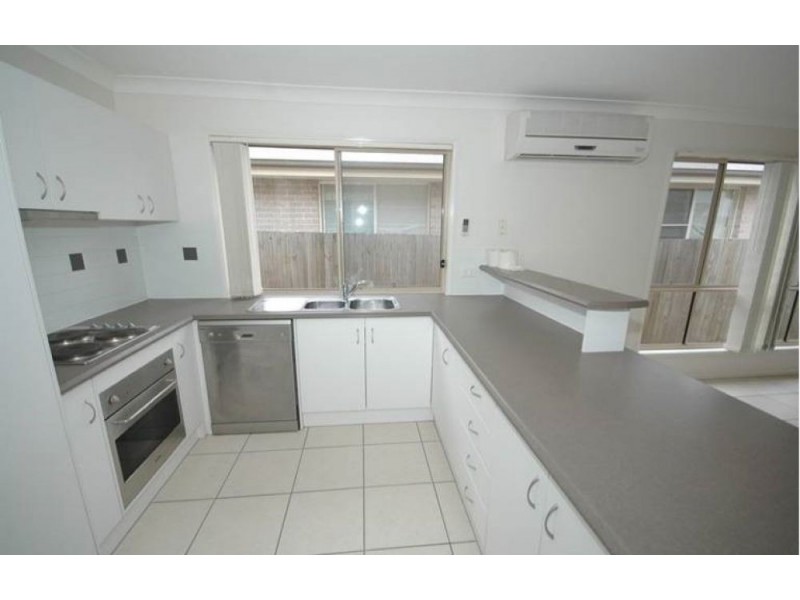 92 Collins Street, Collingwood Park QLD 4301