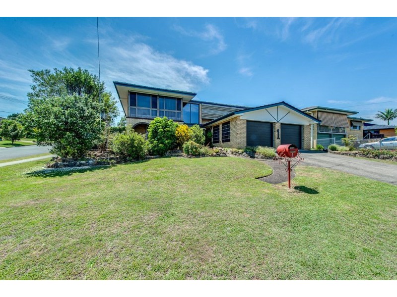 1 Mawarra Crescent, Ferny Hills QLD 4055