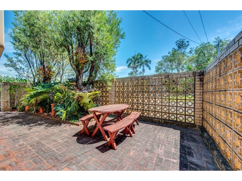 1 Mawarra Crescent, Ferny Hills QLD 4055