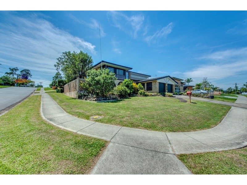 1 Mawarra Crescent, Ferny Hills QLD 4055