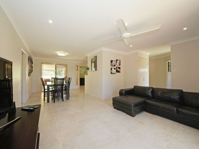 45 Parkridge Avenue, Upper Caboolture QLD 4510