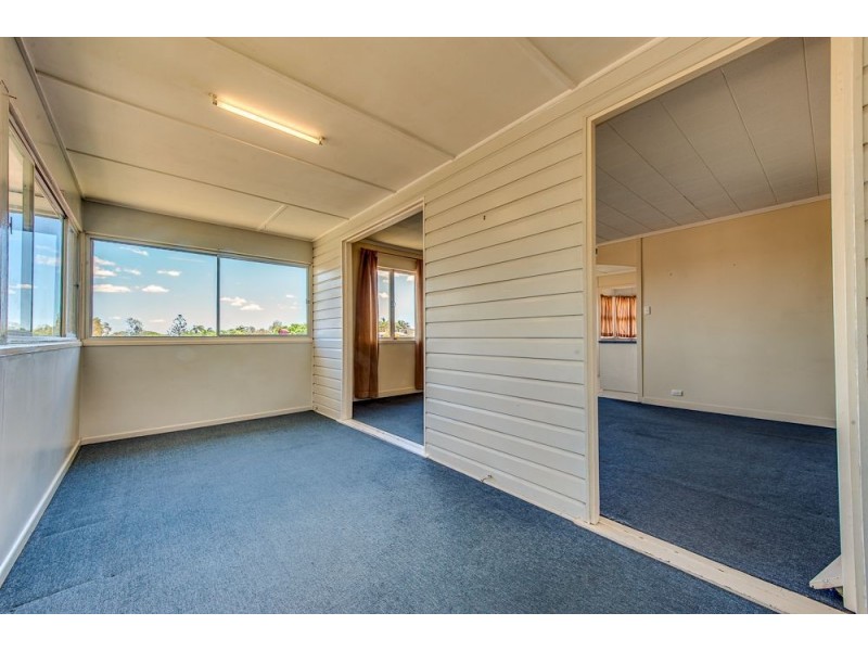 11 Kingaroy St, Stafford Heights QLD 4053