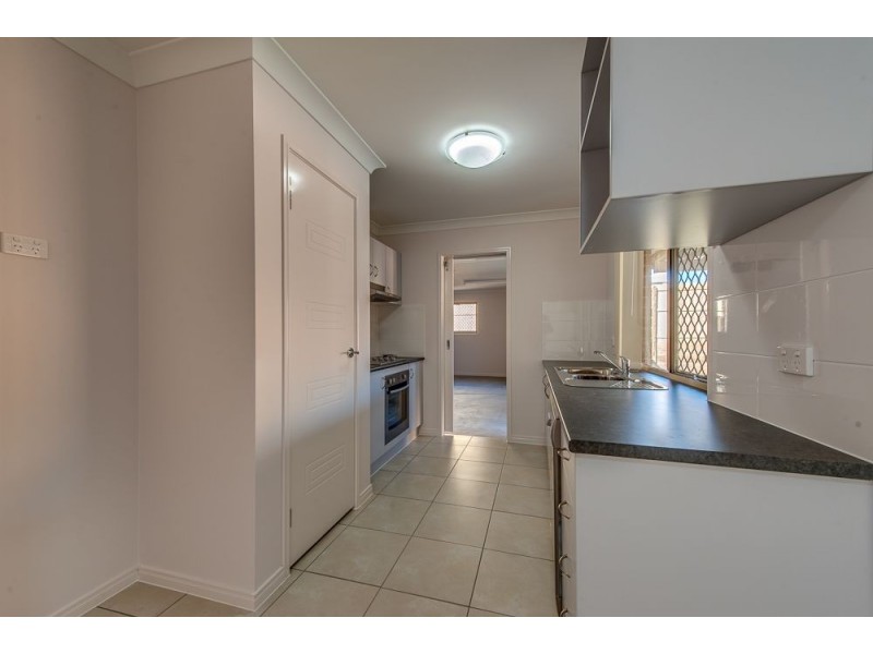112 Girraween Drive, Springfield Lakes QLD 4300