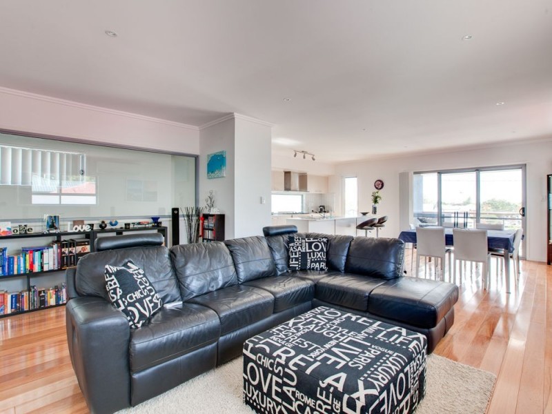 32 School Street, Hendra QLD 4011