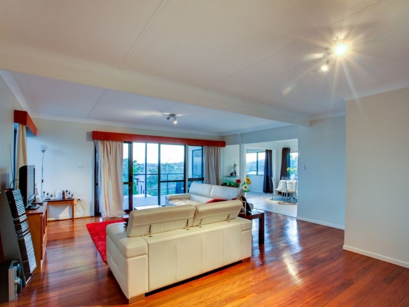 34 Thornton Parade, Wavell Heights QLD 4012