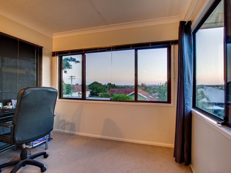 34 Thornton Parade, Wavell Heights QLD 4012