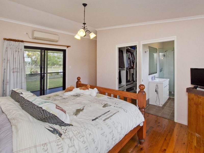 98-100 Farry Road, Burpengary QLD 4505