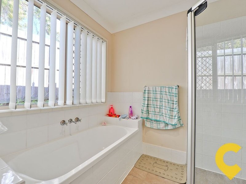 32 Aberdeen Crescent, Kuraby QLD 4112