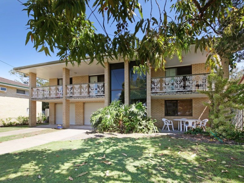 12 Axholme Street, Brighton QLD 4017