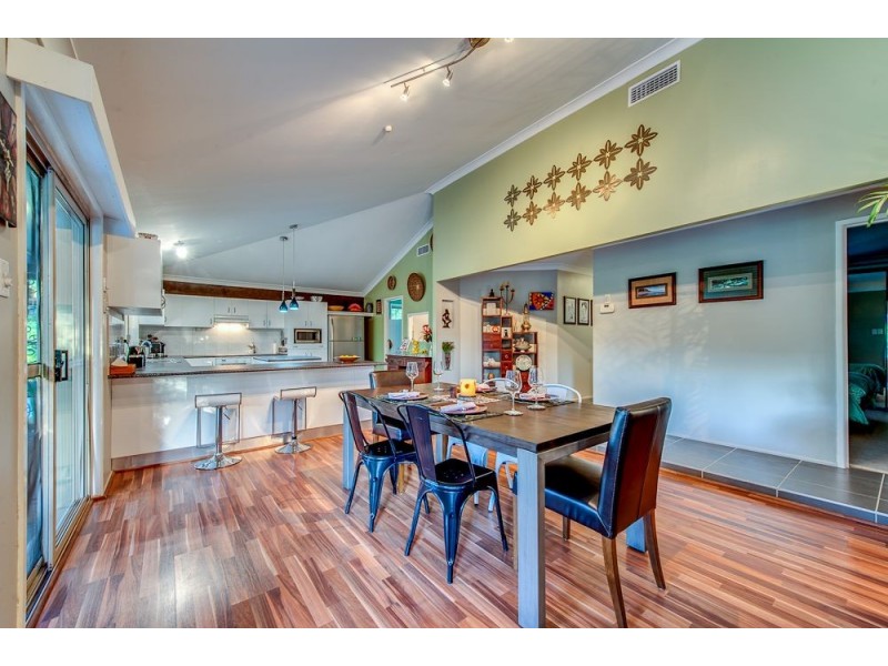 5 Nariah Court, Karana Downs QLD 4306