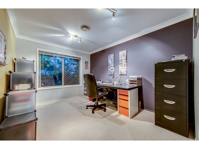 5 Nariah Court, Karana Downs QLD 4306