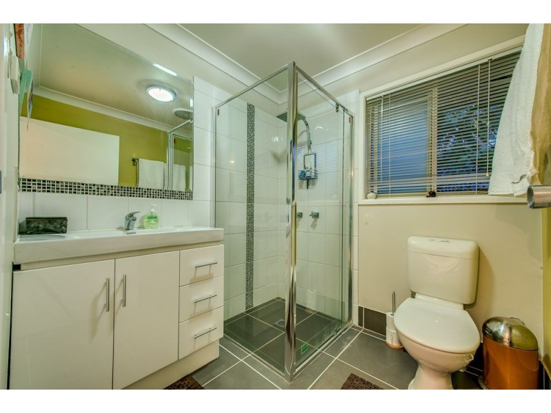 5 Nariah Court, Karana Downs QLD 4306