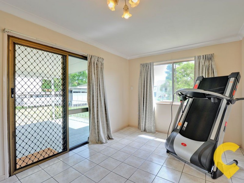 98 Adelaide Street, Carina QLD 4152