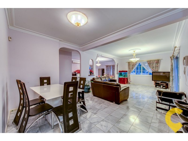 43 The Avenue, Sunnybank Hills QLD 4109