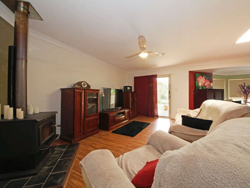 122-124 Golden Drive, Caboolture QLD 4510