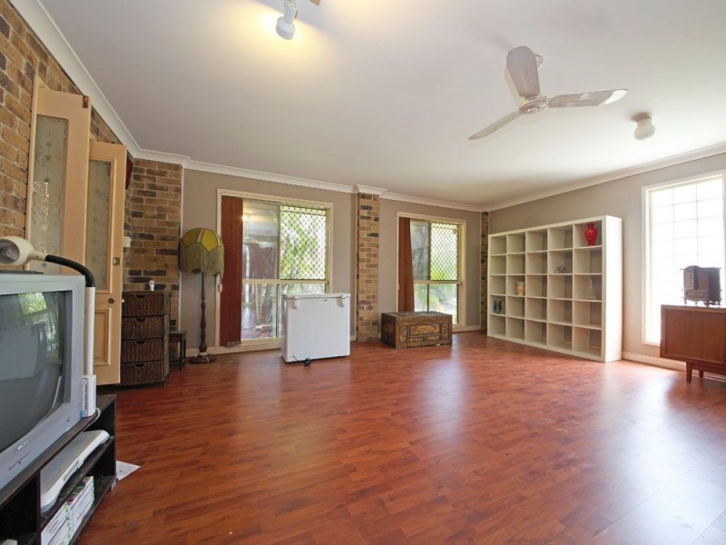 122-124 Golden Drive, Caboolture QLD 4510