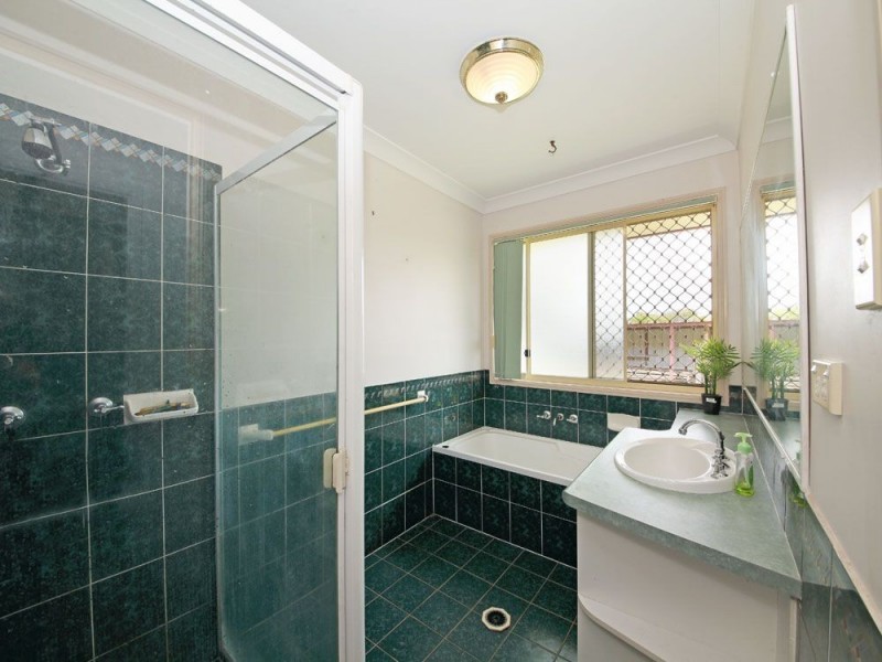 122-124 Golden Drive, Caboolture QLD 4510