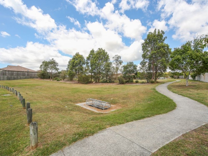 2 Nicola Way, Upper Coomera QLD 4209