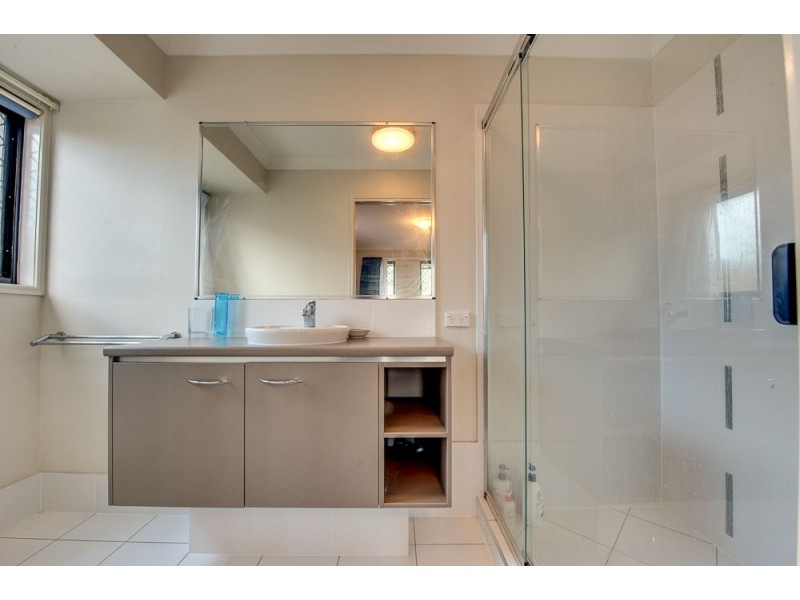 18 Cottonwood Crescent, Springfield Lakes QLD 4300