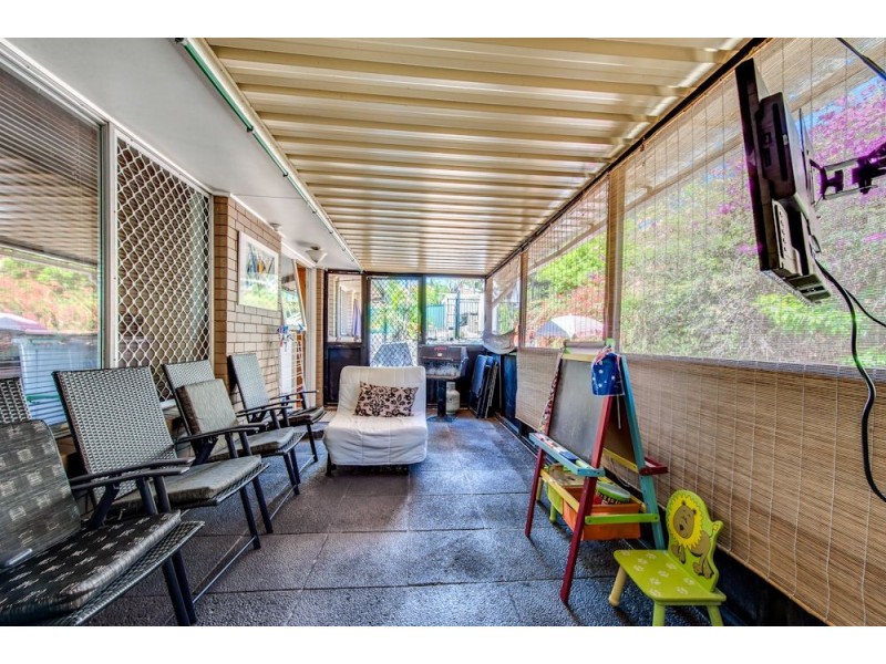 29 Dandenong Road, Jamboree Heights QLD 4074