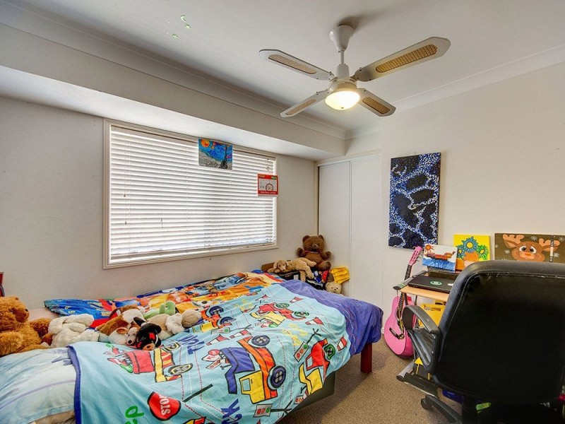 7 Arlington Drive, Arana Hills QLD 4054