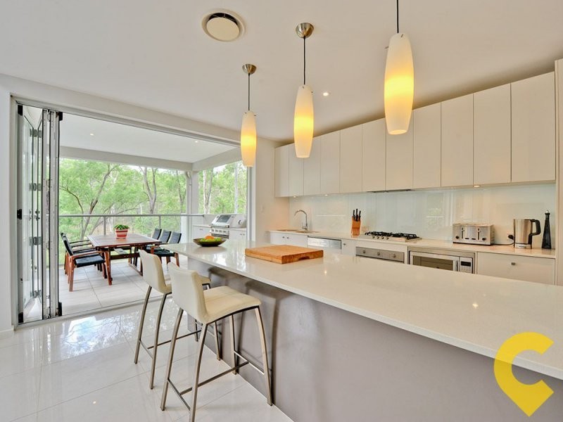 12 Scenery Court, Brookwater QLD 4300