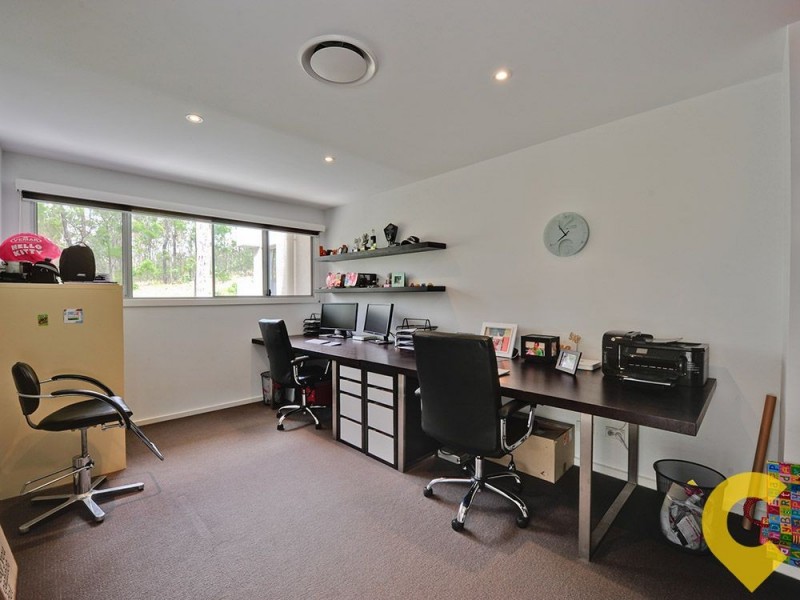 12 Scenery Court, Brookwater QLD 4300