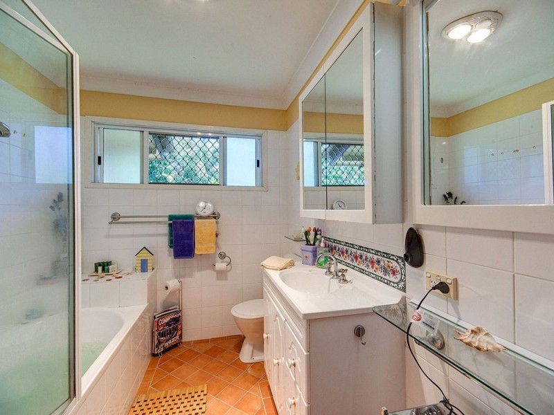 15 Tyrone Street, Chermside West QLD 4032