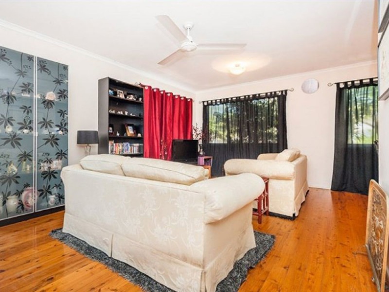 68 Aquarius Drive, Kingston QLD 4114