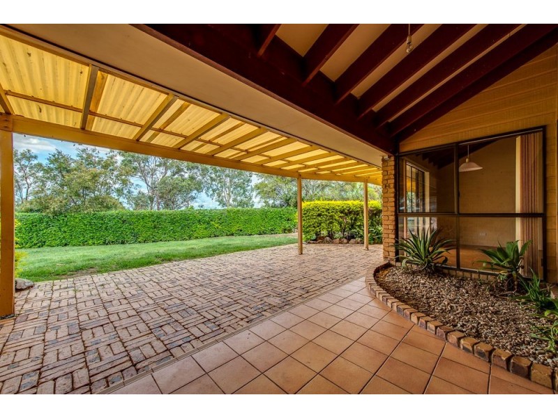 5 Warburton Court, Collingwood Park QLD 4301