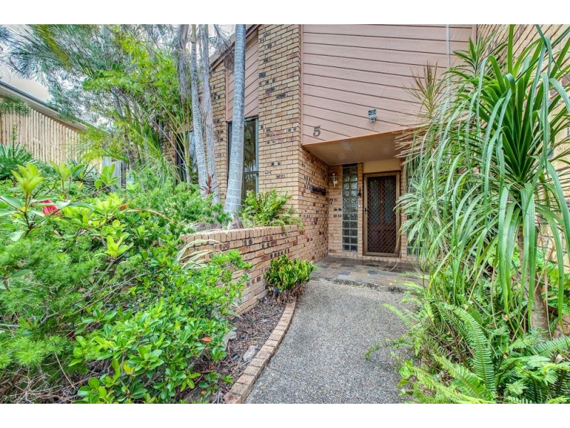 5 Warburton Court, Collingwood Park QLD 4301