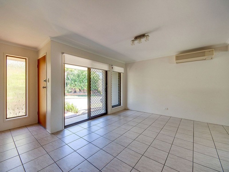 7 Flamingo Drive, Albany Creek QLD 4035