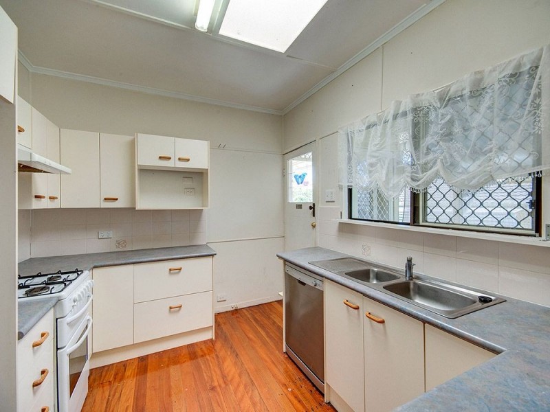 6 Myron Street, Chermside QLD 4032