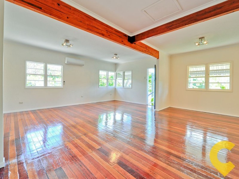 847 Logan Road, Holland Park West QLD 4121