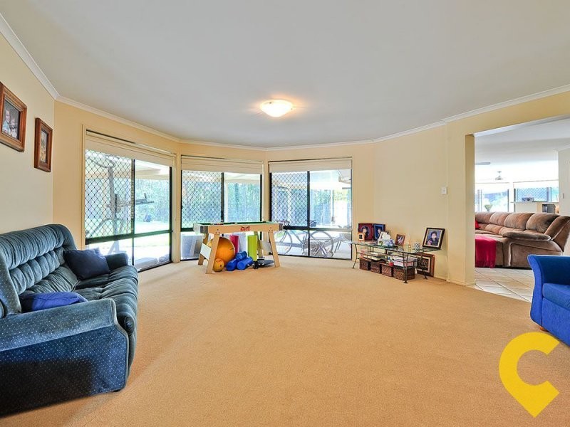 1 Parakeet Court, Warner QLD 4500