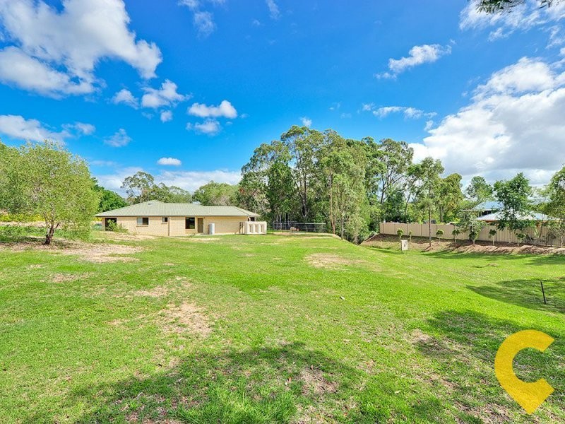 1 Parakeet Court, Warner QLD 4500