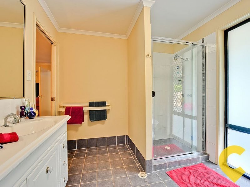 1 Parakeet Court, Warner QLD 4500