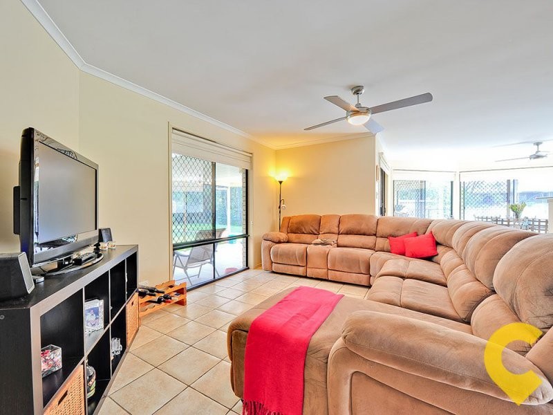 1 Parakeet Court, Warner QLD 4500