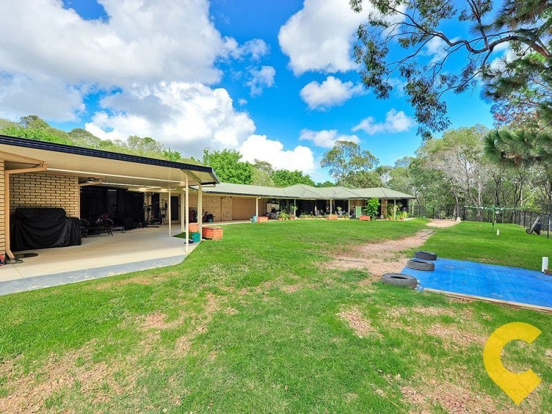 1 Parakeet Court, Warner QLD 4500