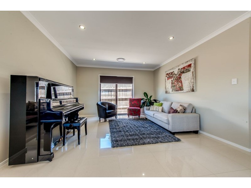 74 Graham Road, Carseldine QLD 4034